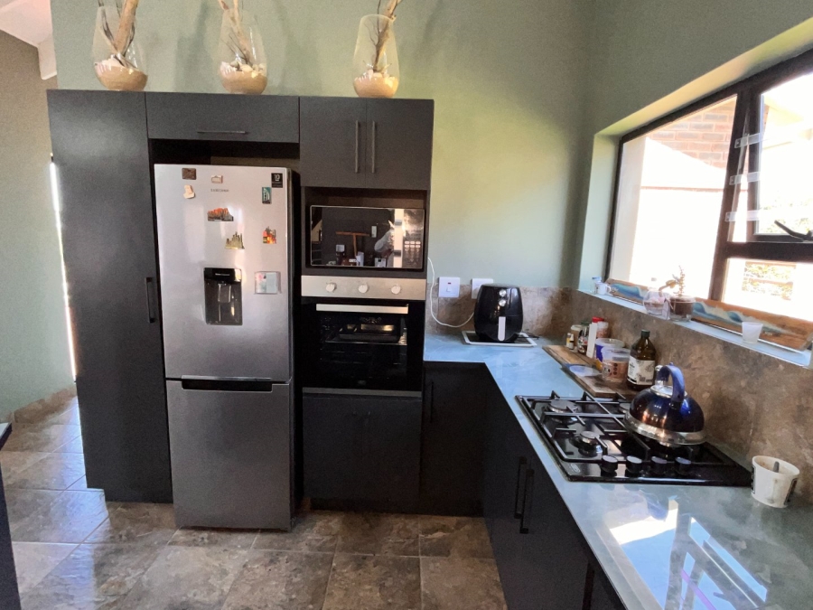 2 Bedroom Property for Sale in Noorsekloof Eastern Cape